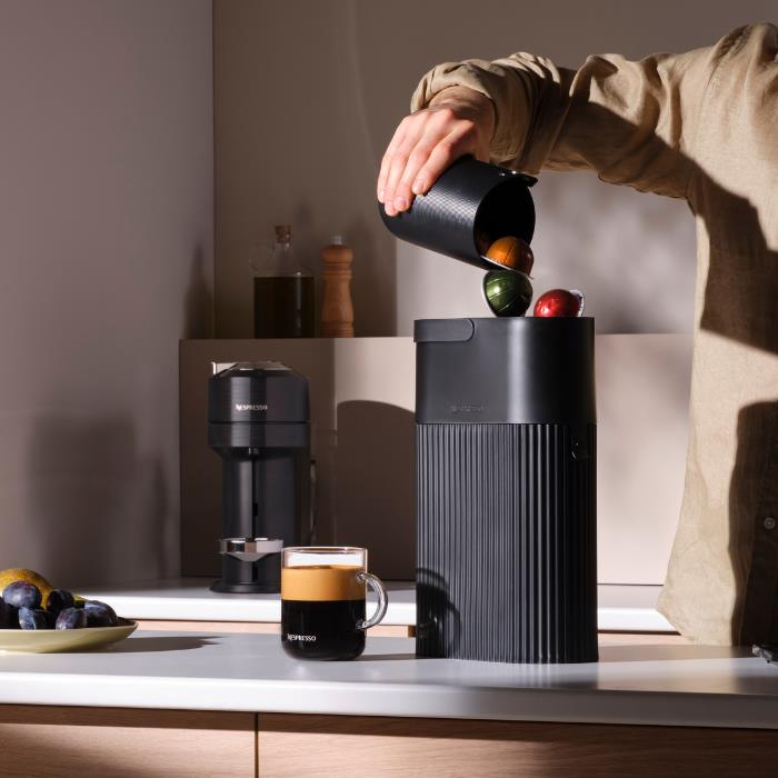Buy at least 70 Vertuo coffee capsules, return the used capsules, and receive a set of 7 Gran Lungo and Mug size capsules as a gift